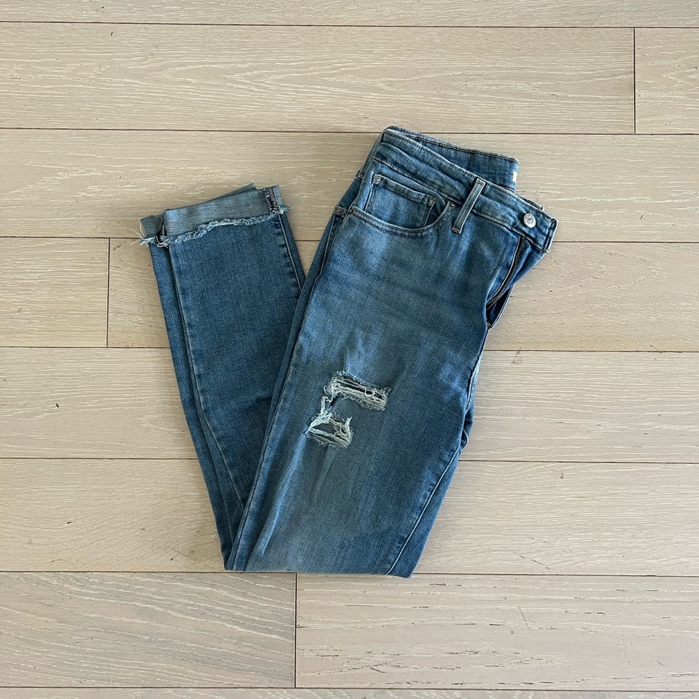 Levi's Blue Distressed Women Jeans